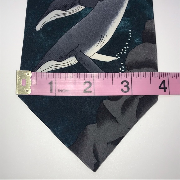 WWF World Wildlife Federation tie, humpback whales - Picture 7 of 7